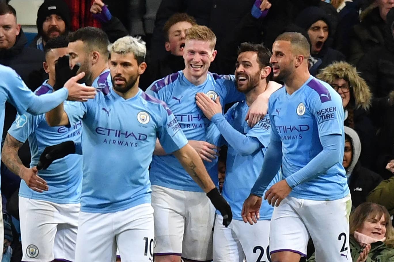 Gạt nỗi buồn UEFA, Man City hạ West Ham trận đá bù