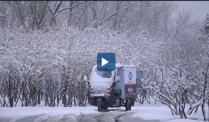 Cuộc sống của nhân viên giao hàng giữa mùa dịch Covid-19