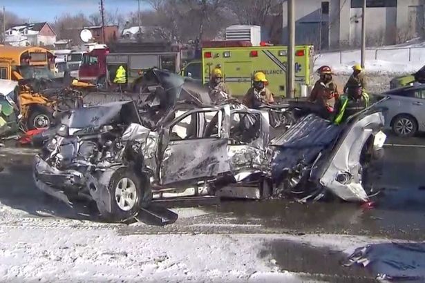 Trăm xe đâm liên hoàn trên cao tốc Canada, hàng chục người bị thương