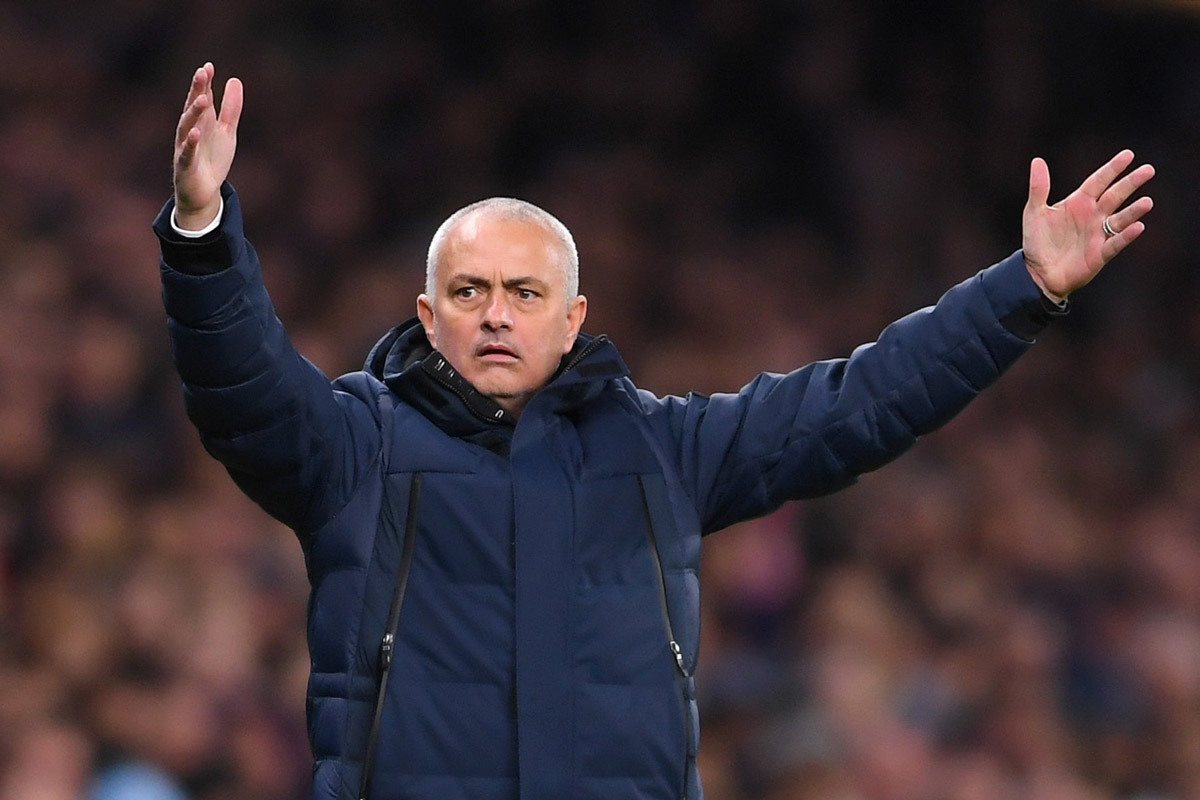 Tottenham thua bẽ bàng: Mourinho hết thời ở C1