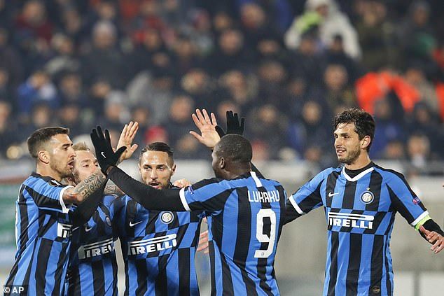 Inter Milan có thể phải hoãn cả trận Europa League vì covid-19