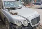 Tiếc đứt ruột xế sang tiền tỷ Bentley Continental tàn tã ven đường