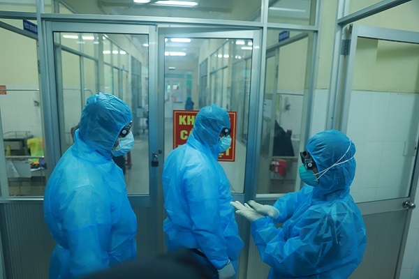 Đà Nẵng cách ly 80 hành khách đến từ Hàn Quốc