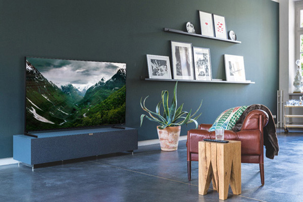 ‘Lột xác’ phòng khách với mẫu QLED TV 8K đầu tiên trên thế giới