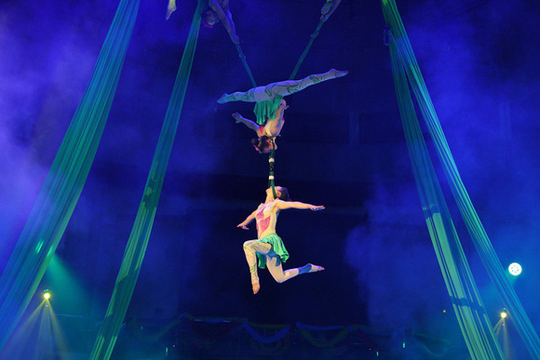 New art project combines circus and traditional music