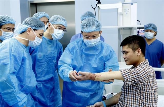 Vietnam successfully performs world's  first limb transplant from live donor