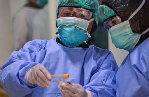 Việt Nam có 29 đơn vị đủ tiêu chuẩn xét nghiệm Covid-19