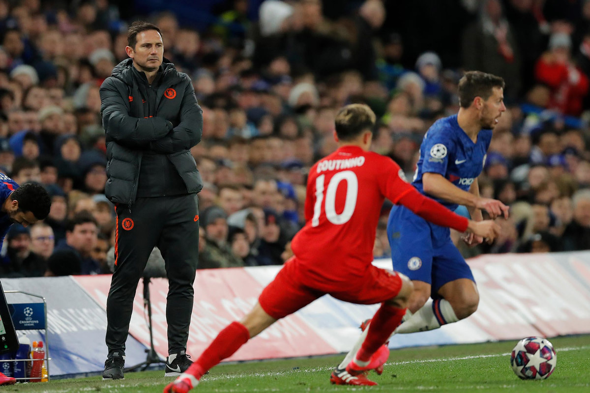 Chelsea thua thảm, mất mặt vì Lampard