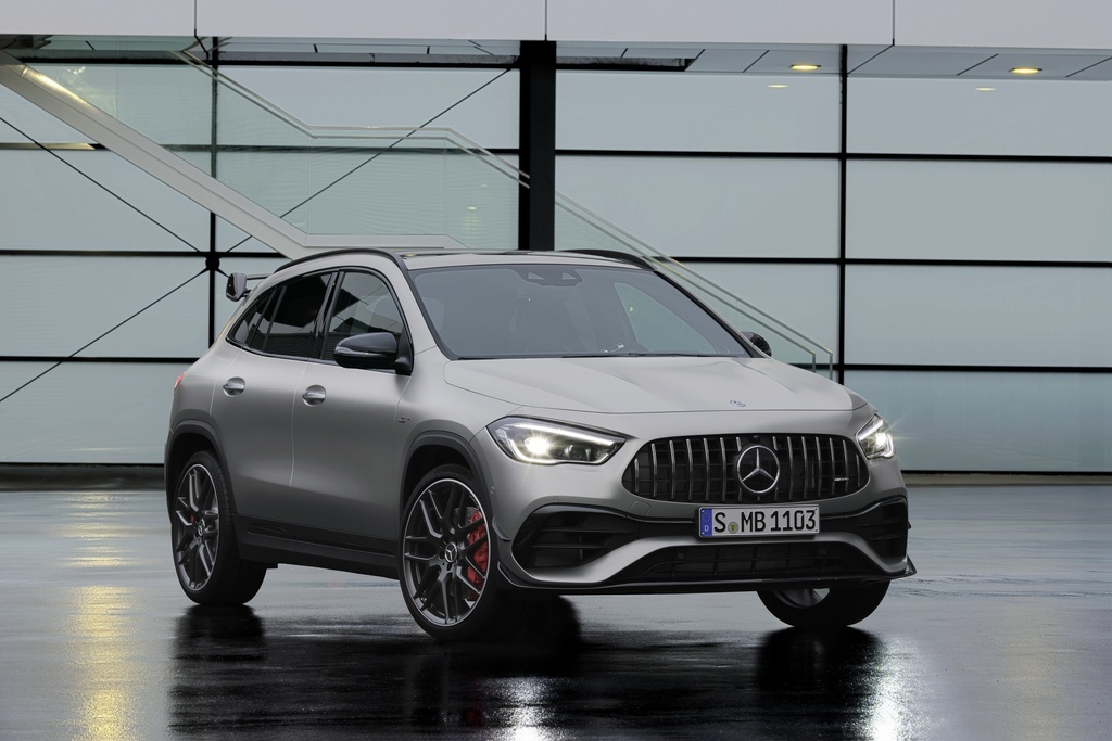 Mercedes-AMG GLA 45 ra mắt, quái thú trong thân hình nhỏ bé