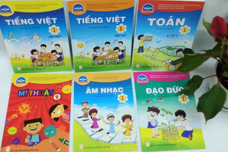 Bộ GD-ĐT đề nghị rà soát, báo cáo về SGK Tiếng Việt 1