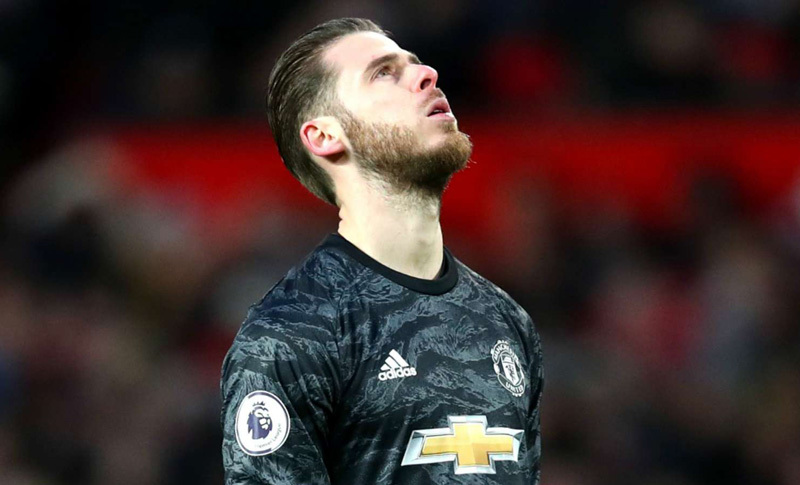 MU gây sốc bán De Gea, đôn Henderson lên bắt chính