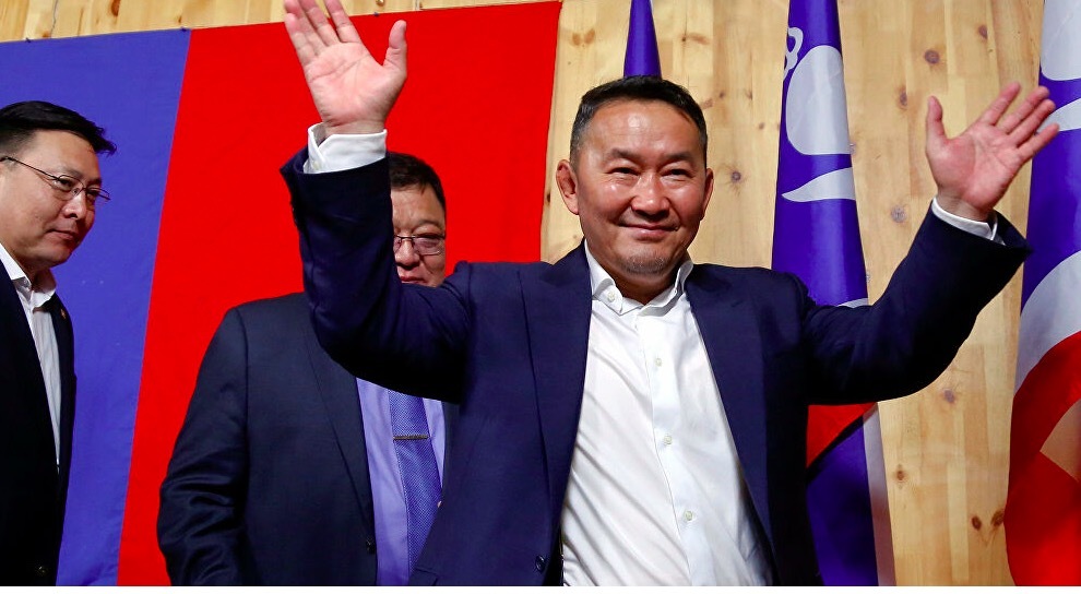 Tổng thống Mông Cổ bị cách ly nửa tháng sau khi thăm TQ