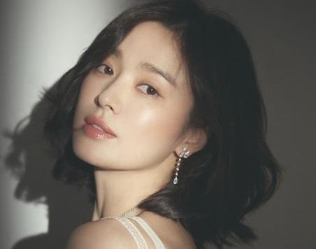 Song Hye Kyo bị chỉ trích vì không quyên góp cho quê nhà Daegu