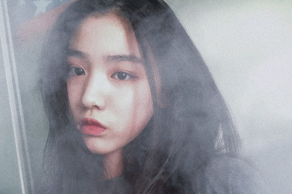 Con riêng của chồng 15 tuổi cao 1m70 đẹp không thua Chương Tử Di