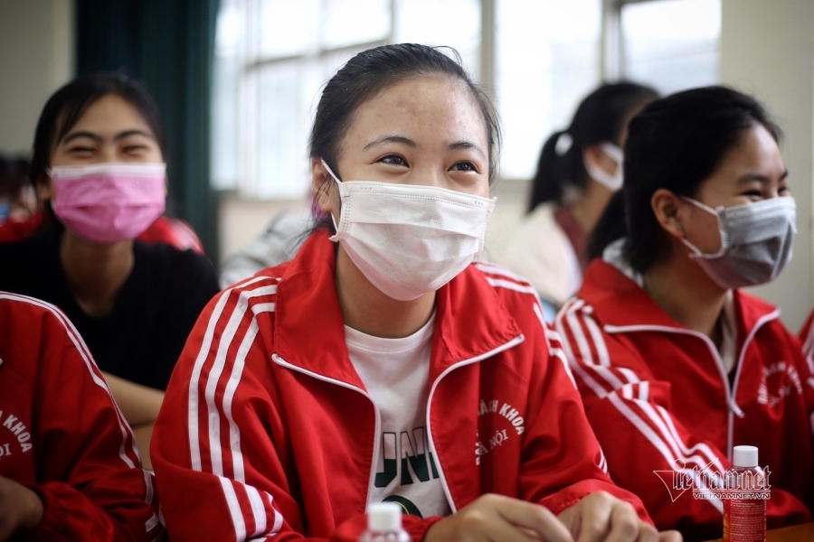 Nhiều trường đại học cho nghỉ hết tháng 3 tránh Covid-19