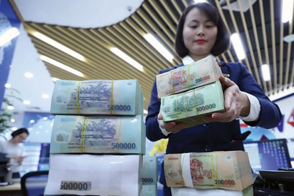VN banks’ diversified income sources protect profits amid epidemic