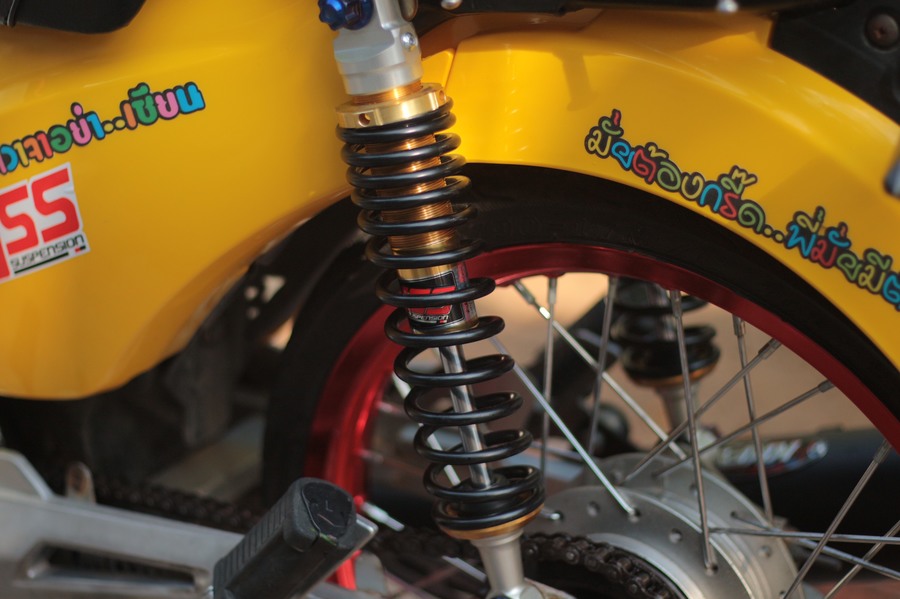 Học sinh lớp 11 tự chế 'siêu xe'  chỉ bằng 20 triệu đồng