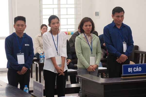 Cựu hiệu trưởng bán bằng giả, kiếm tiền tỷ ở Hà Nội