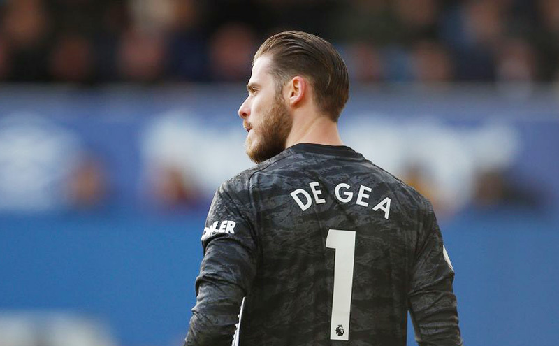 MU trao cơ hội cho Henderson, De Gea nguy to