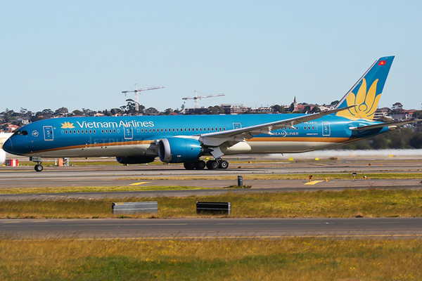 Tìm thấy 6 người trên chuyến bay Vietnam Airlines có khách nhiễm Covid-19