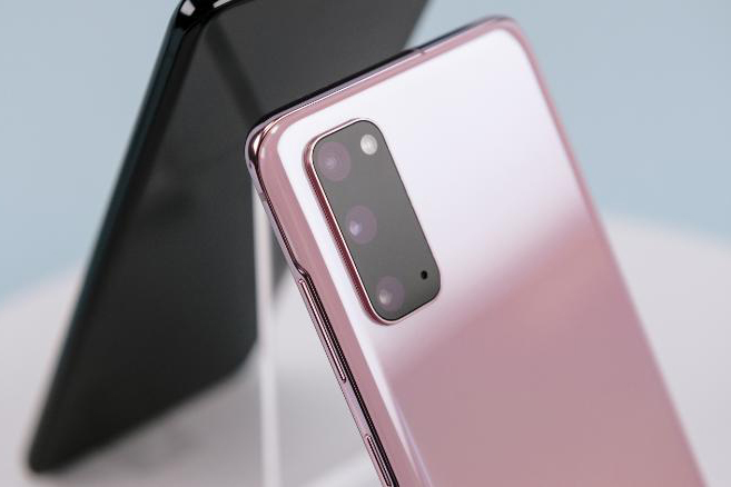 Cách kích hoạt hệ thống điều hướng bằng cử chỉ trên Galaxy S20