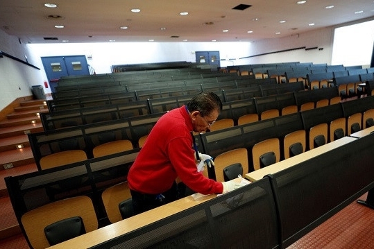 Bức thư nhân văn thầy hiệu trưởng Ý viết cho học sinh trong mùa dịch