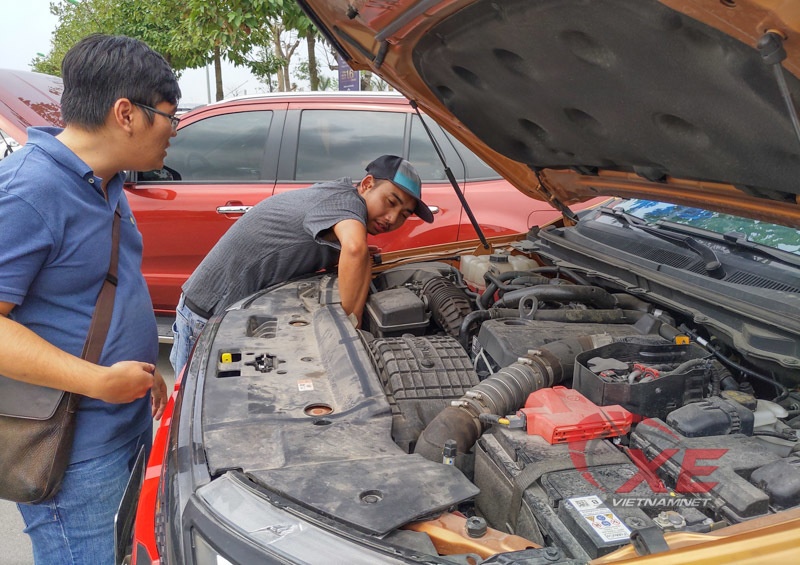 Cục Đăng Kiểm yêu cầu Ford Việt Nam giải trình sự cố chảy dầu