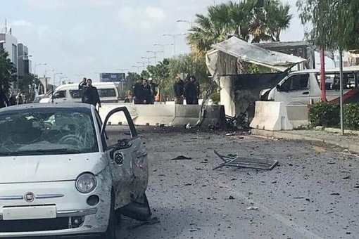 Đánh bom tự sát gần sứ quán Mỹ ở Tunisia