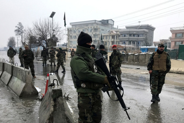Tấn công ở buổi lễ có Phó tổng thống Afghanistan dự, hàng chục người chết