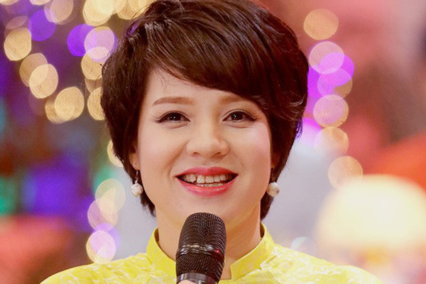 Hé lộ gia thế MC miền Nam đầu tiên của bản tin Thời sự cùng loạt BTV đình đám VTV