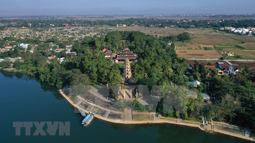 Thien Mu pagoda – oldest pagoda in former capital of Hue