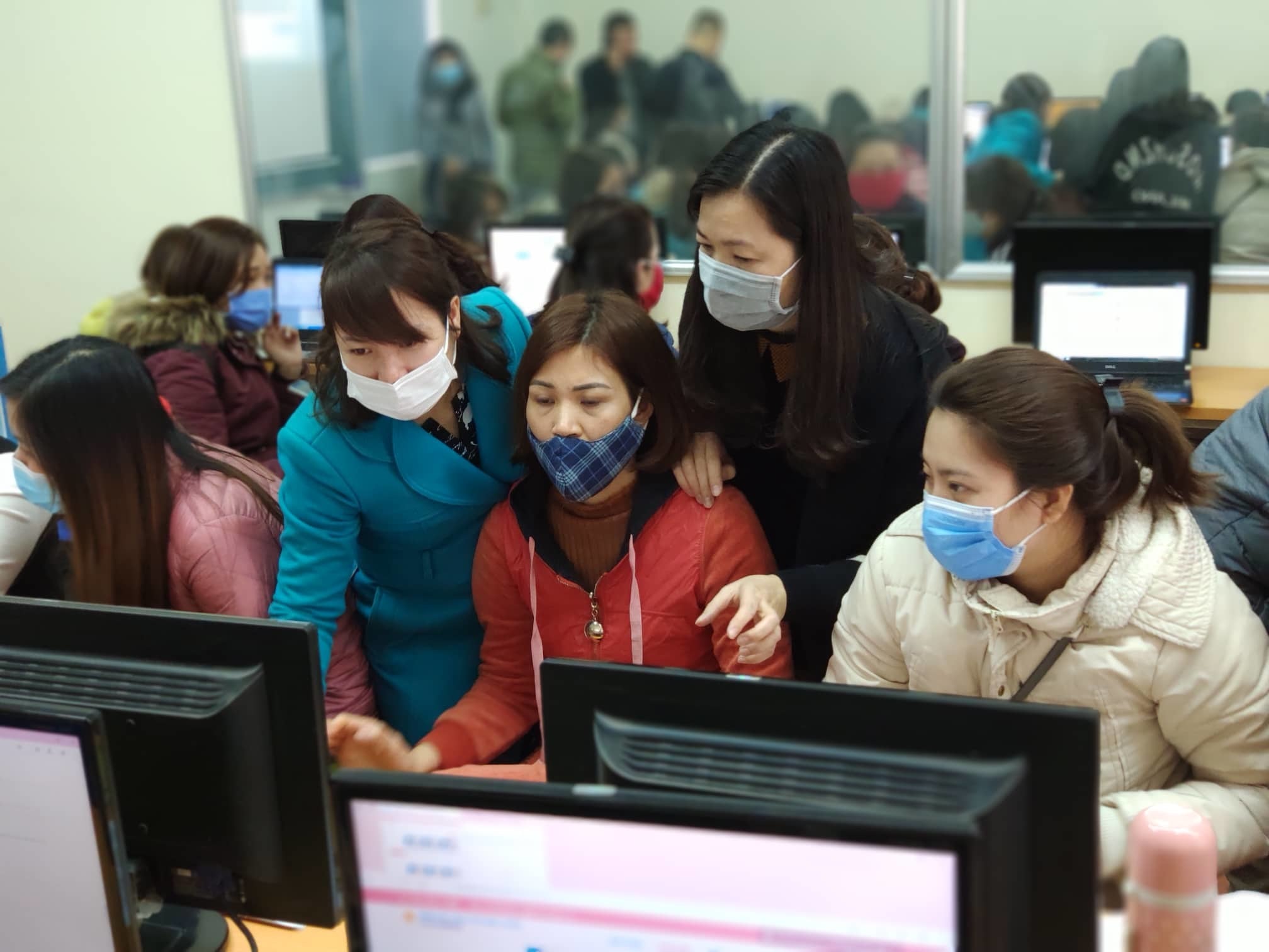 Bộ Giáo dục cho phép tinh giản nội dung, kế thừa và đánh giá học từ xa