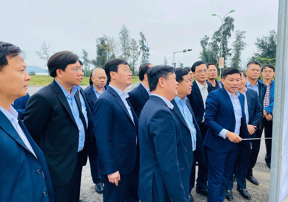 Cách ly tại nhà lãnh đạo tỉnh Nghệ An tiếp xúc với đoàn Bộ KH-ĐT