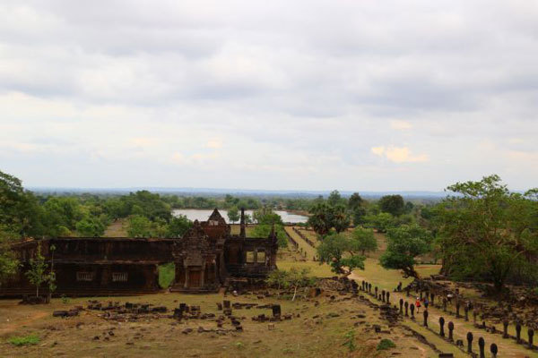 Discovering Laos along NH13 and heading to Cambodia