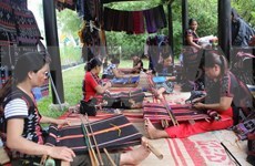 Unique brocade weaving craft of Vietnamese ethnic groups
