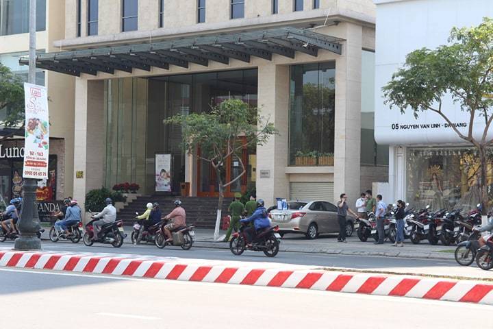 Lộ trình tại Đà Nẵng của 2 du khách người Anh mắc Covid-19