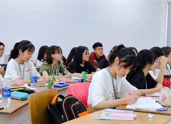 VN schools rush to run high-quality training programs that charge more tuition