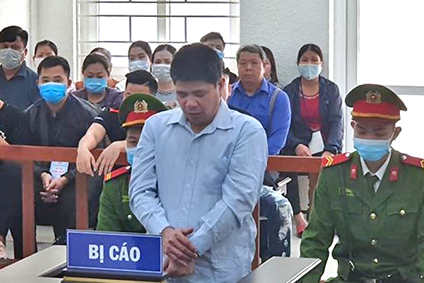 Gọi điện cho nhạc phụ rồi săn tìm vợ, sát hại dã man