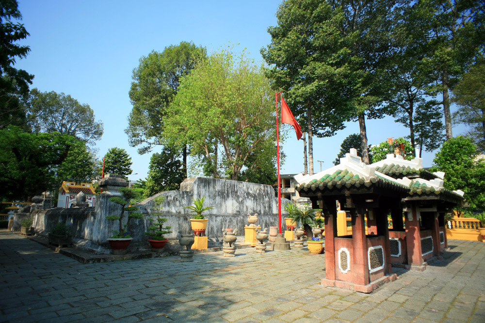 Must-visit tomb of Nguyen Dynasty hero in HCM City