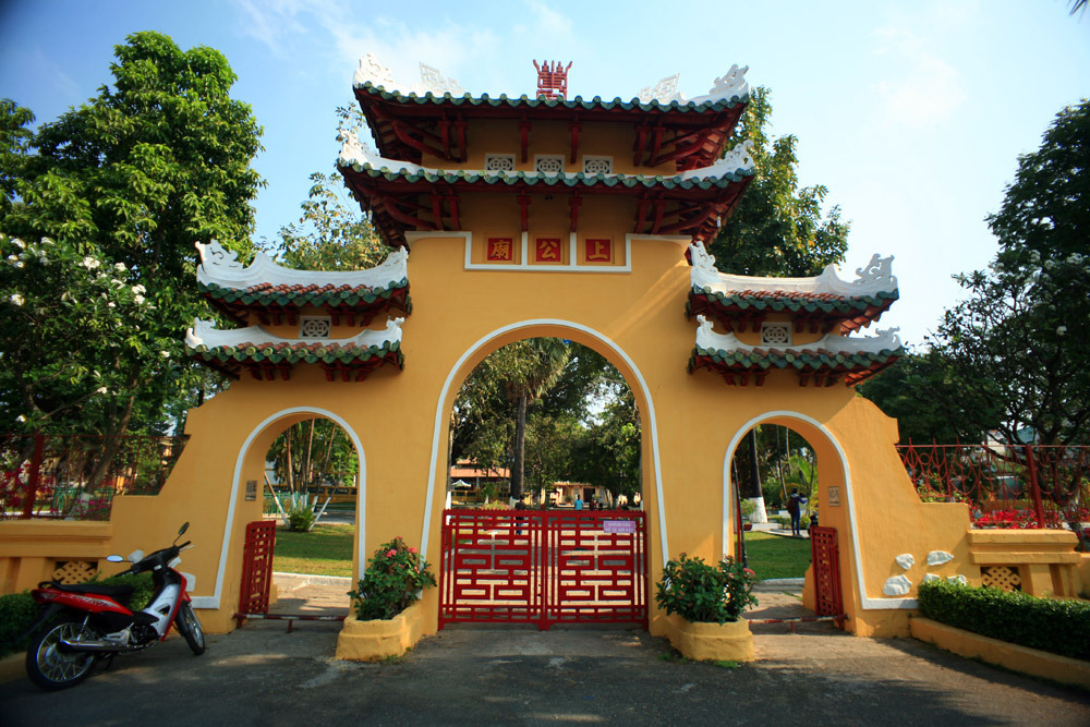 Must-visit tomb of Nguyen Dynasty hero in HCM City
