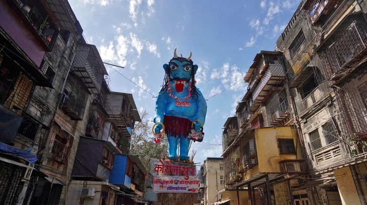 Xem người Ấn Độ hoả thiêu 'virus corona'