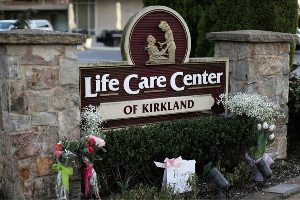 Hơn 1/3 nhân viên có triệu chứng mắc Covid-19, viện dưỡng lão Mỹ bất lực chờ ứng cứu