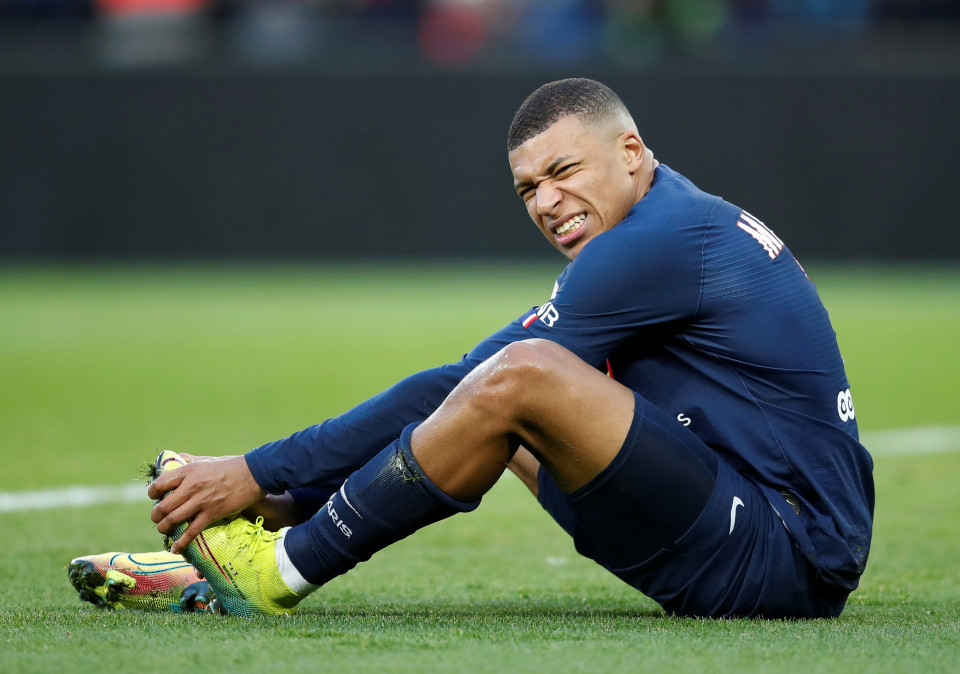 Mbappe xét nghiệm Covid-19, PSG lo ngay ngáy