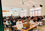 Hanoi university students asked to take online classes