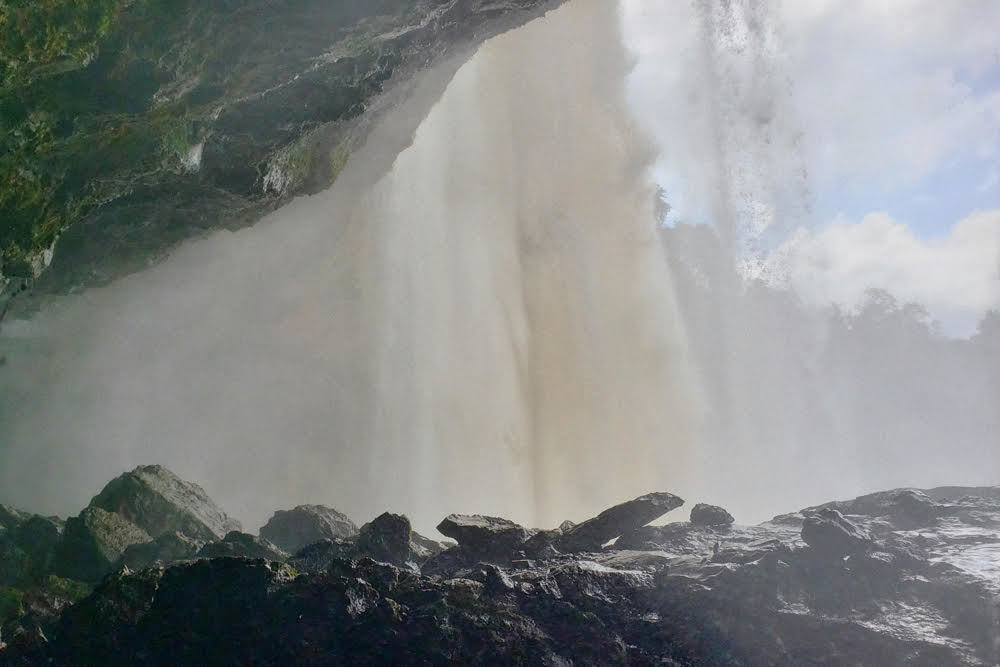 Phu Cuong Waterfall, a silk strip amidst the Gia Lai Mountains