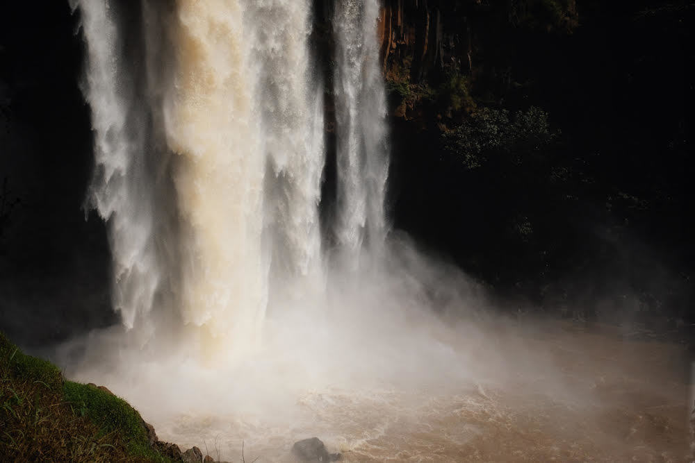 Phu Cuong Waterfall, a silk strip amidst the Gia Lai Mountains