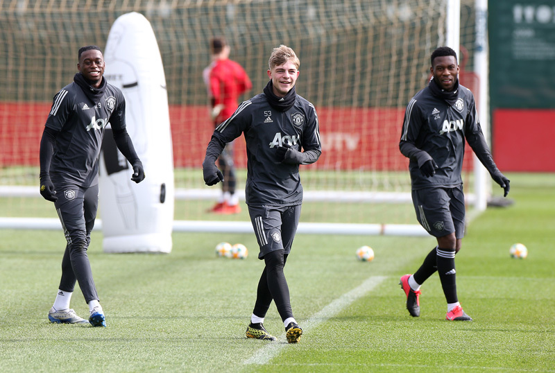 MU chiến Europa League: Martial đổ bệnh, cờ đến tay Ighalo