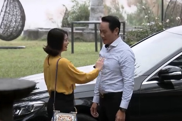 'Đừng bắt em phải quên' tập 4: Con gái nóng mặt vì 'em gái mưa' của bố