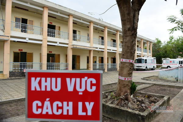 Cách ly 6 công an do tiếp xúc gần với bệnh nhân Covid-19