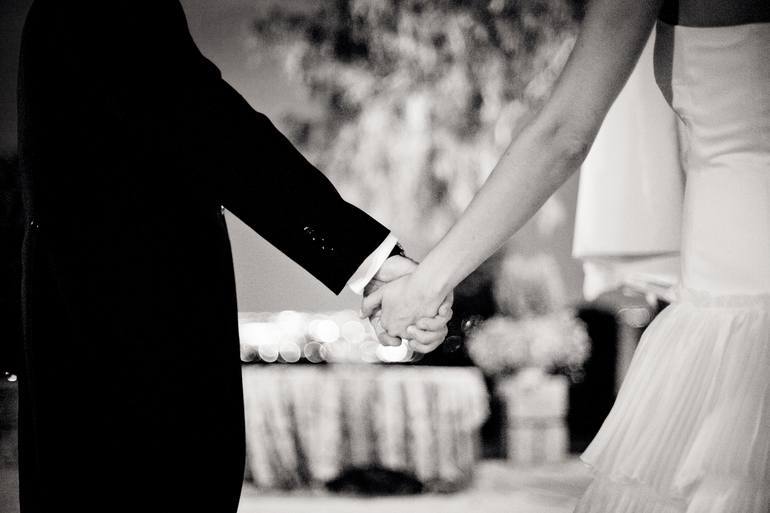 'Cứ đẻ xong rồi làm tiệc cưới, vội gì'